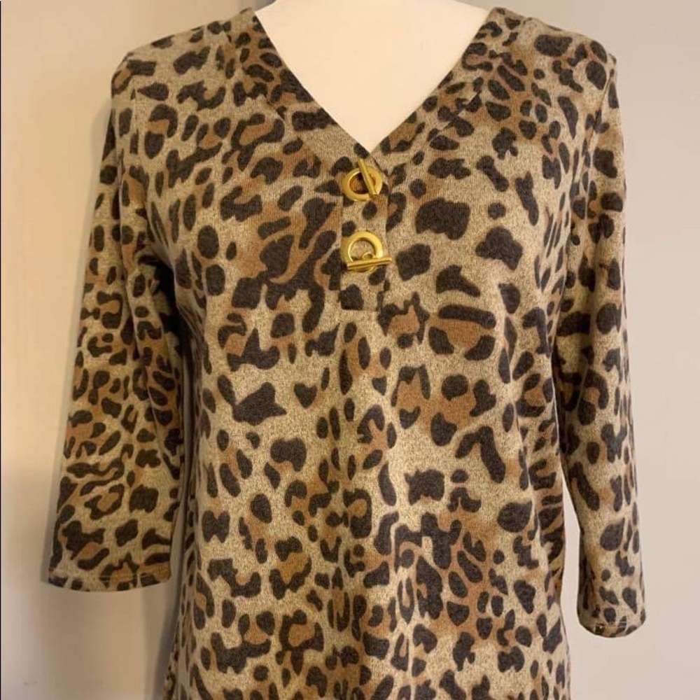 89th and Madison sweater NWT size small